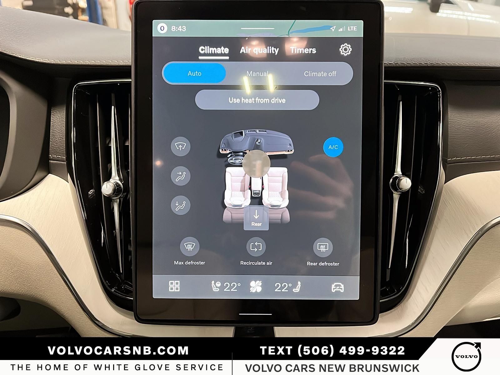 2026 Volvo XC60 B5 Ultra Dark Theme