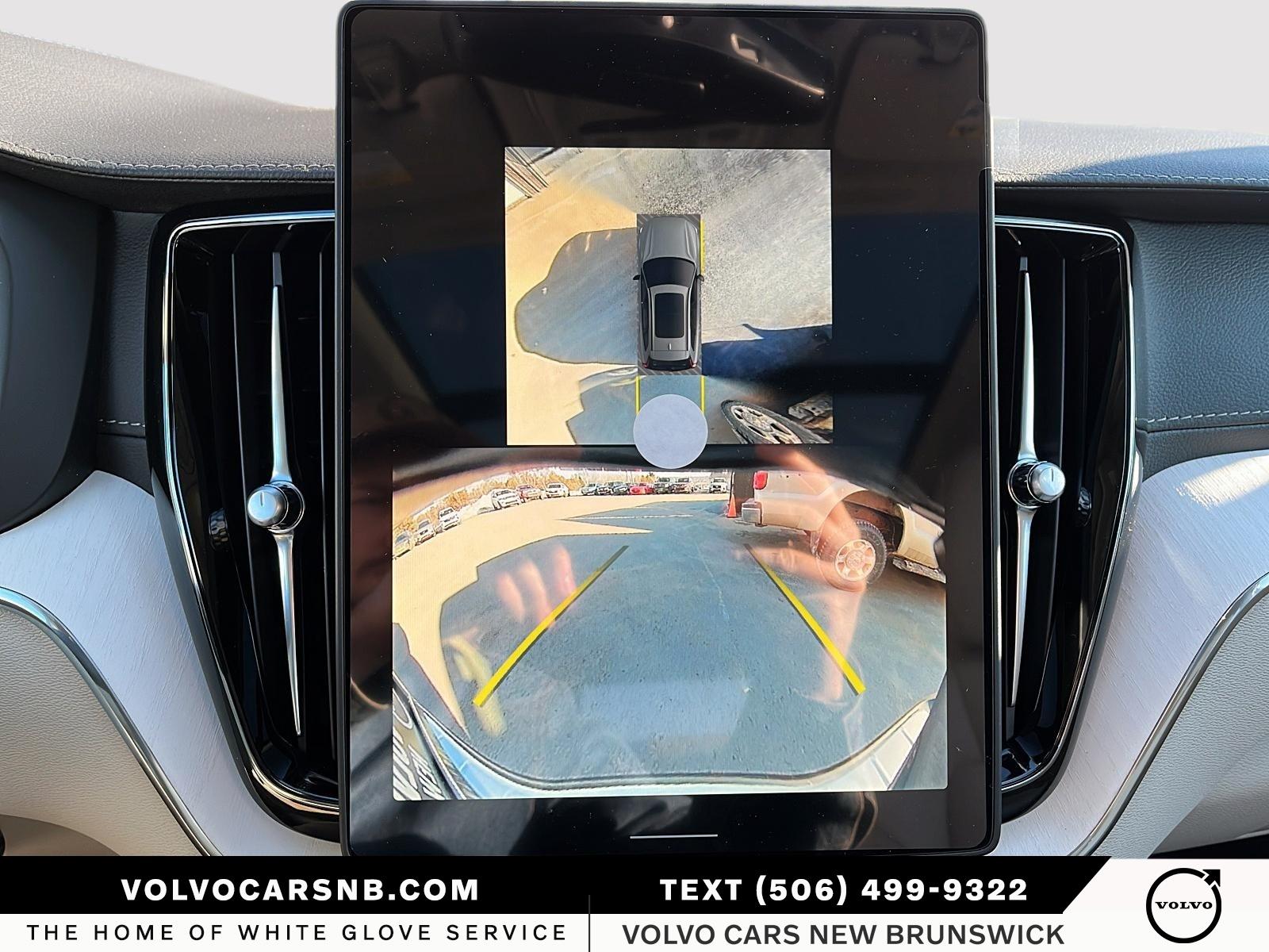 2026 Volvo XC60 B5 Ultra Dark Theme