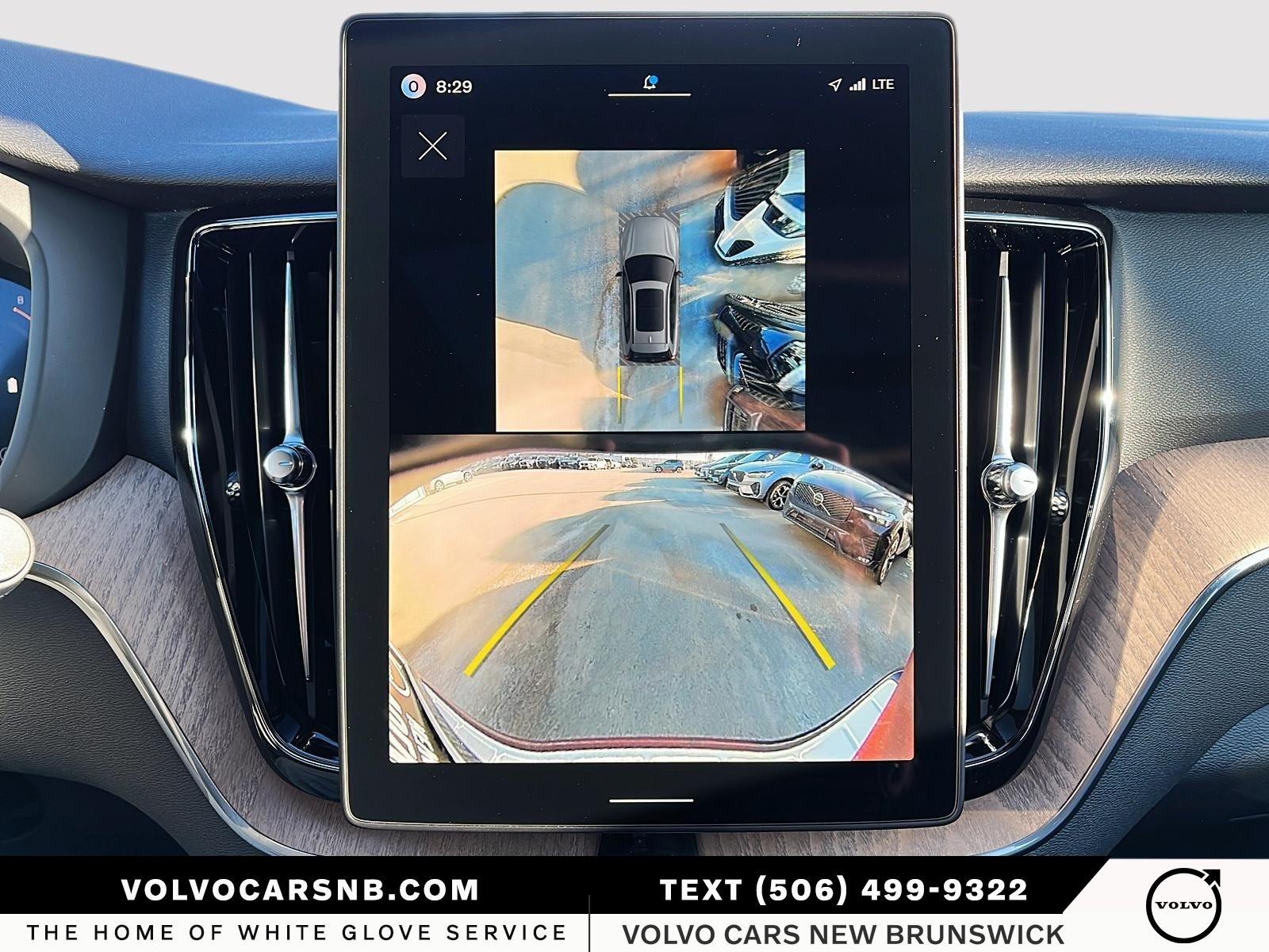 2026 Volvo XC60 B5 Plus Dark Theme