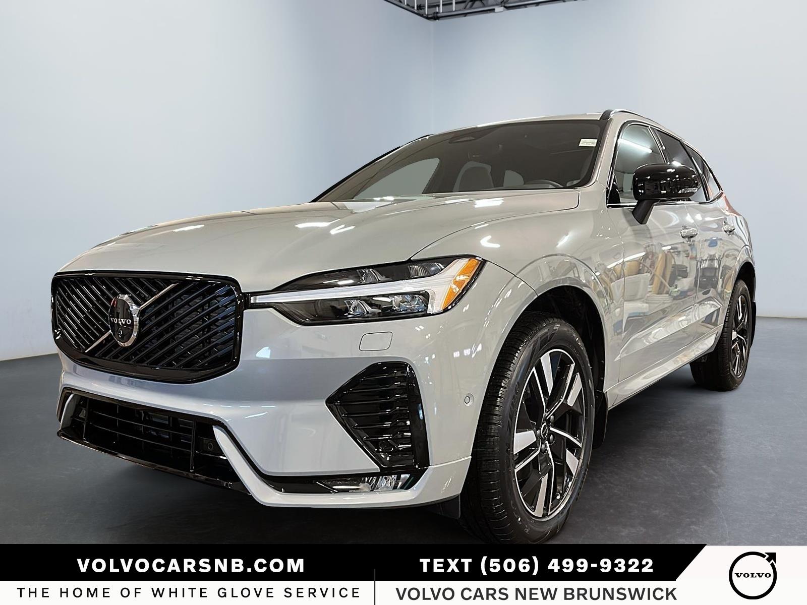 2026 Volvo XC60  B5 Plus Dark Theme