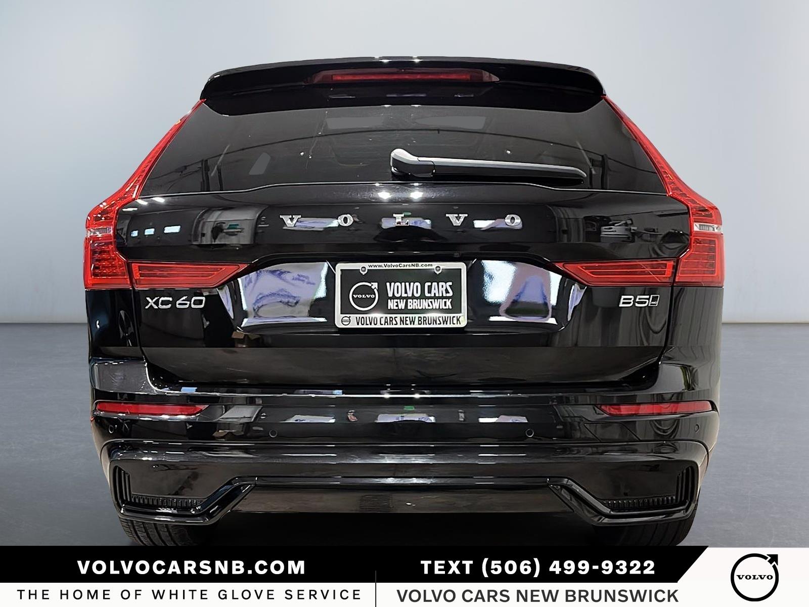 2025 Volvo XC60 B5 Plus Dark Theme