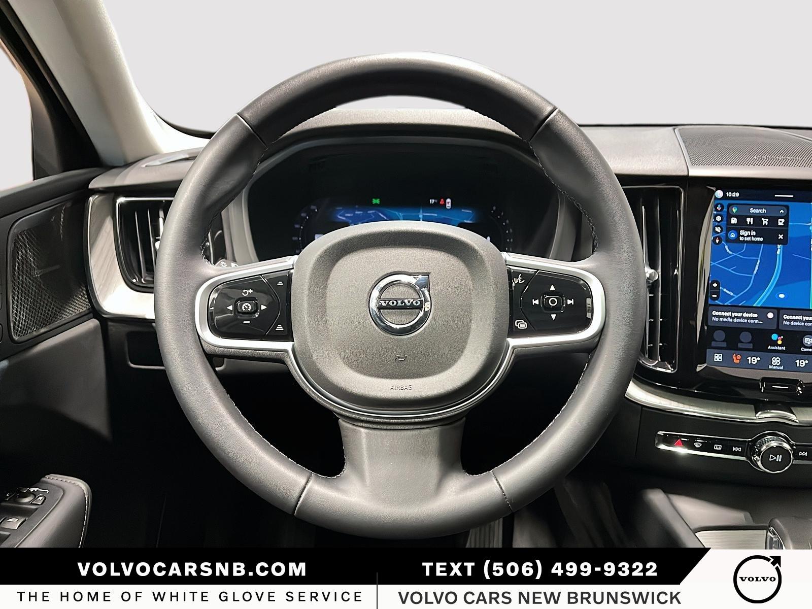 2025 Volvo XC60 B5 Plus Dark Theme