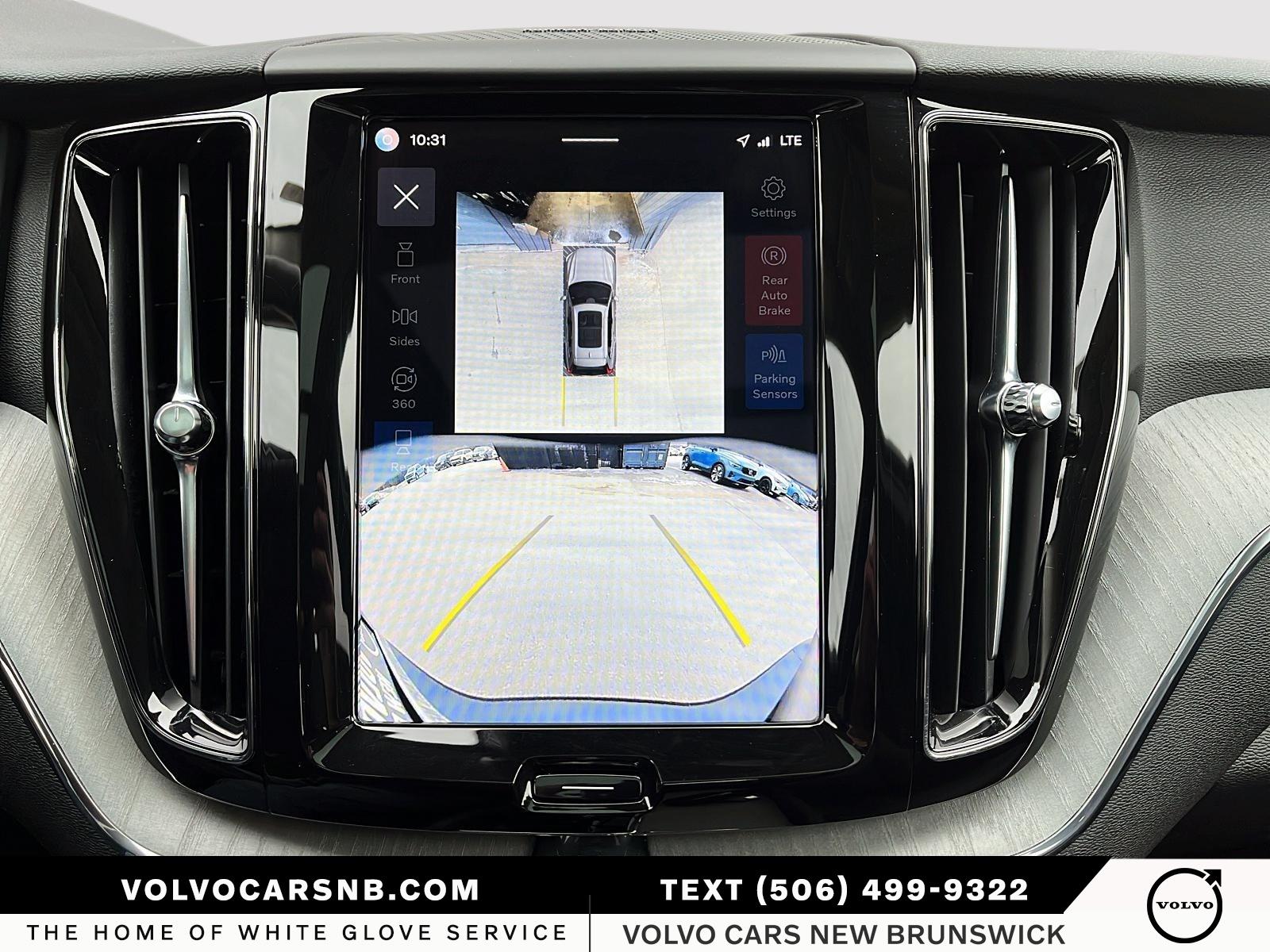 2025 Volvo XC60 B5 Plus Dark Theme