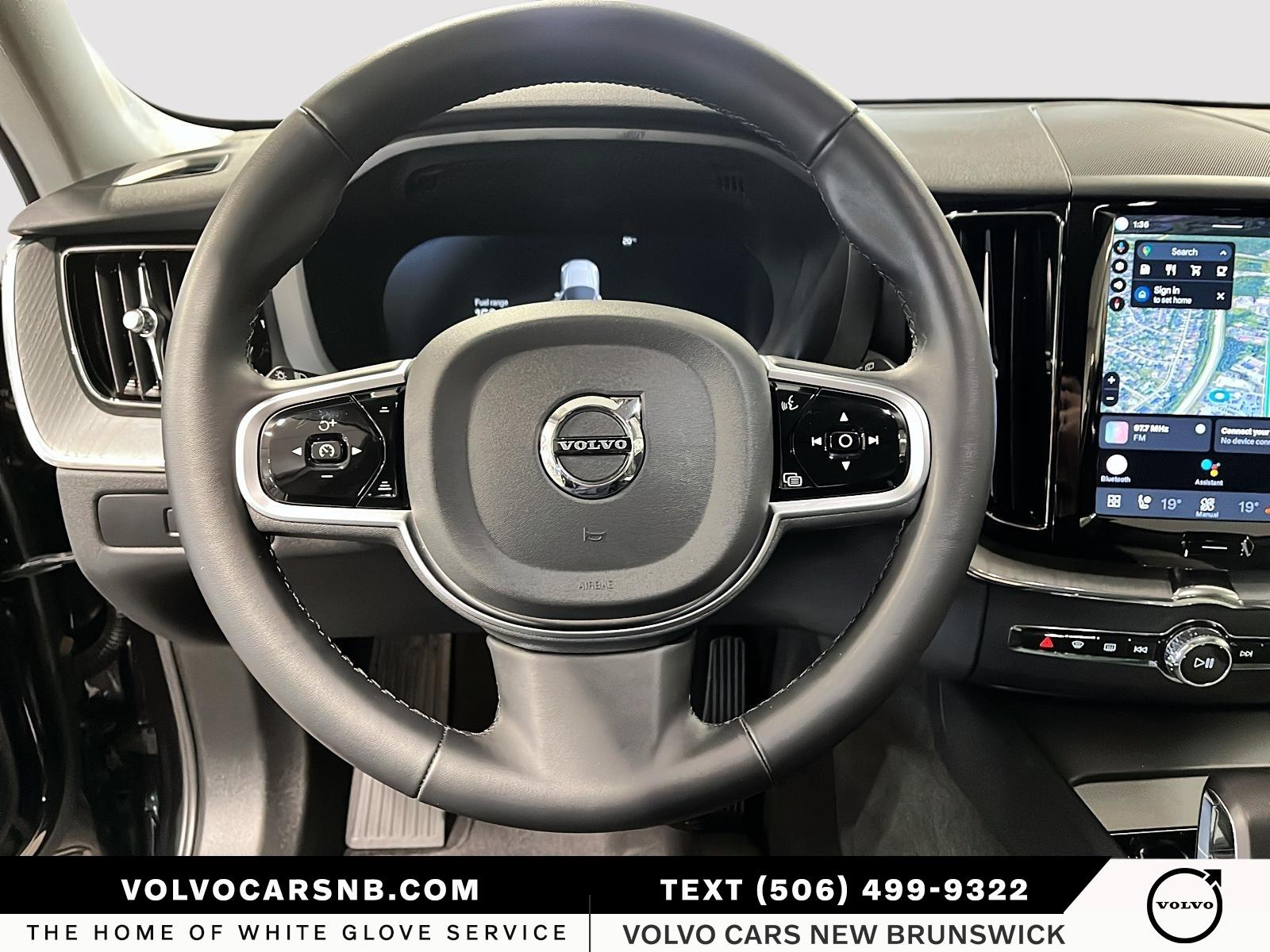 2025 Volvo XC60 B5 Plus Dark Theme