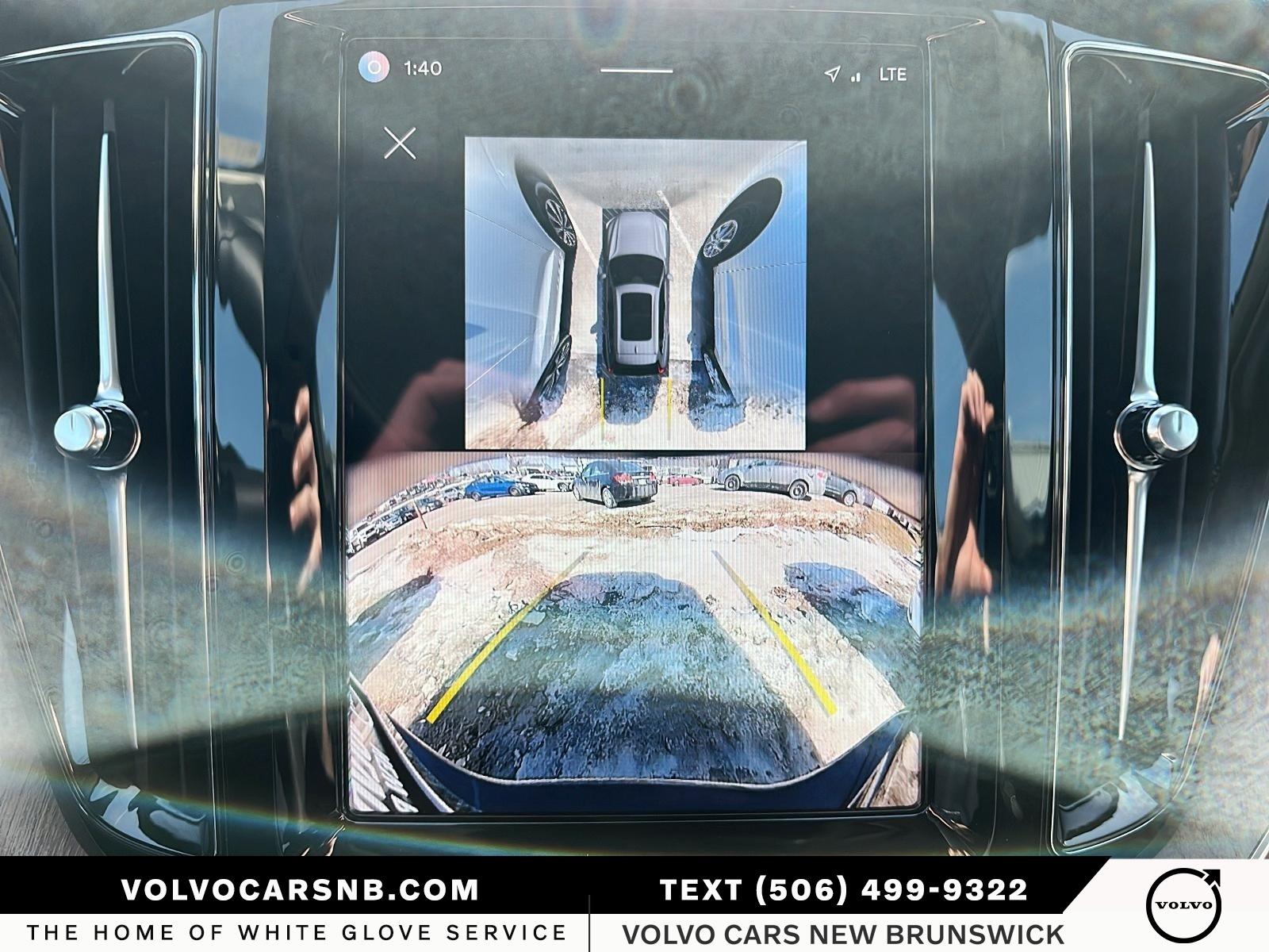 2025 Volvo XC60 B5 Plus Dark Theme