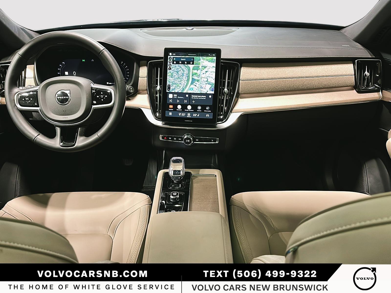 2025 Volvo XC90 B6 Plus Bright Theme