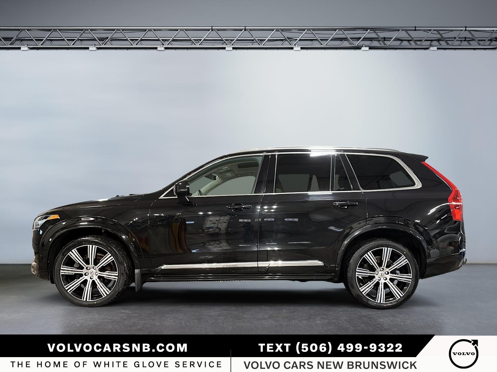 2023 Volvo XC90 B6 Ultimate Bright Theme