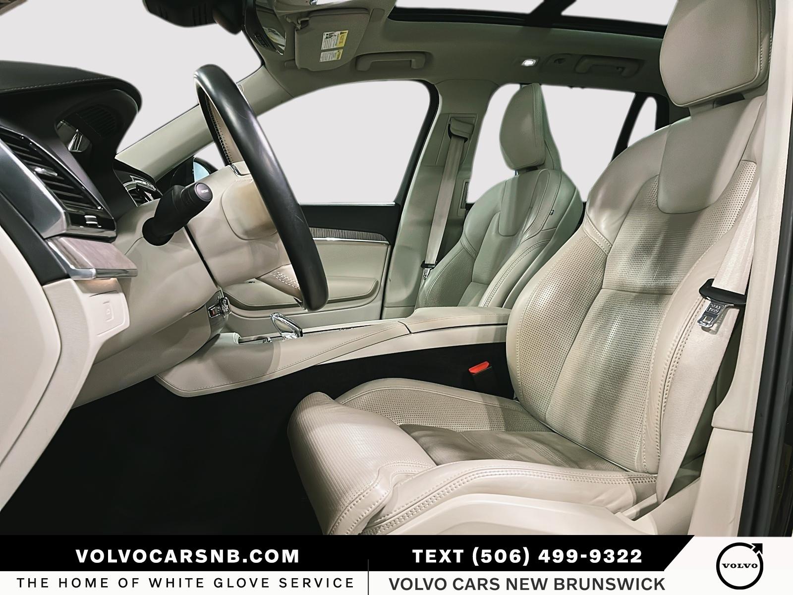 2023 Volvo XC90 B6 Ultimate Bright Theme