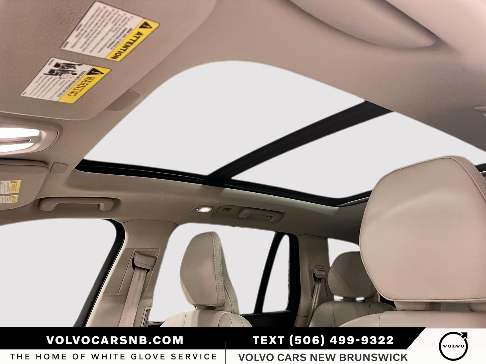 2023 Volvo XC90 B6 Ultimate Bright Theme