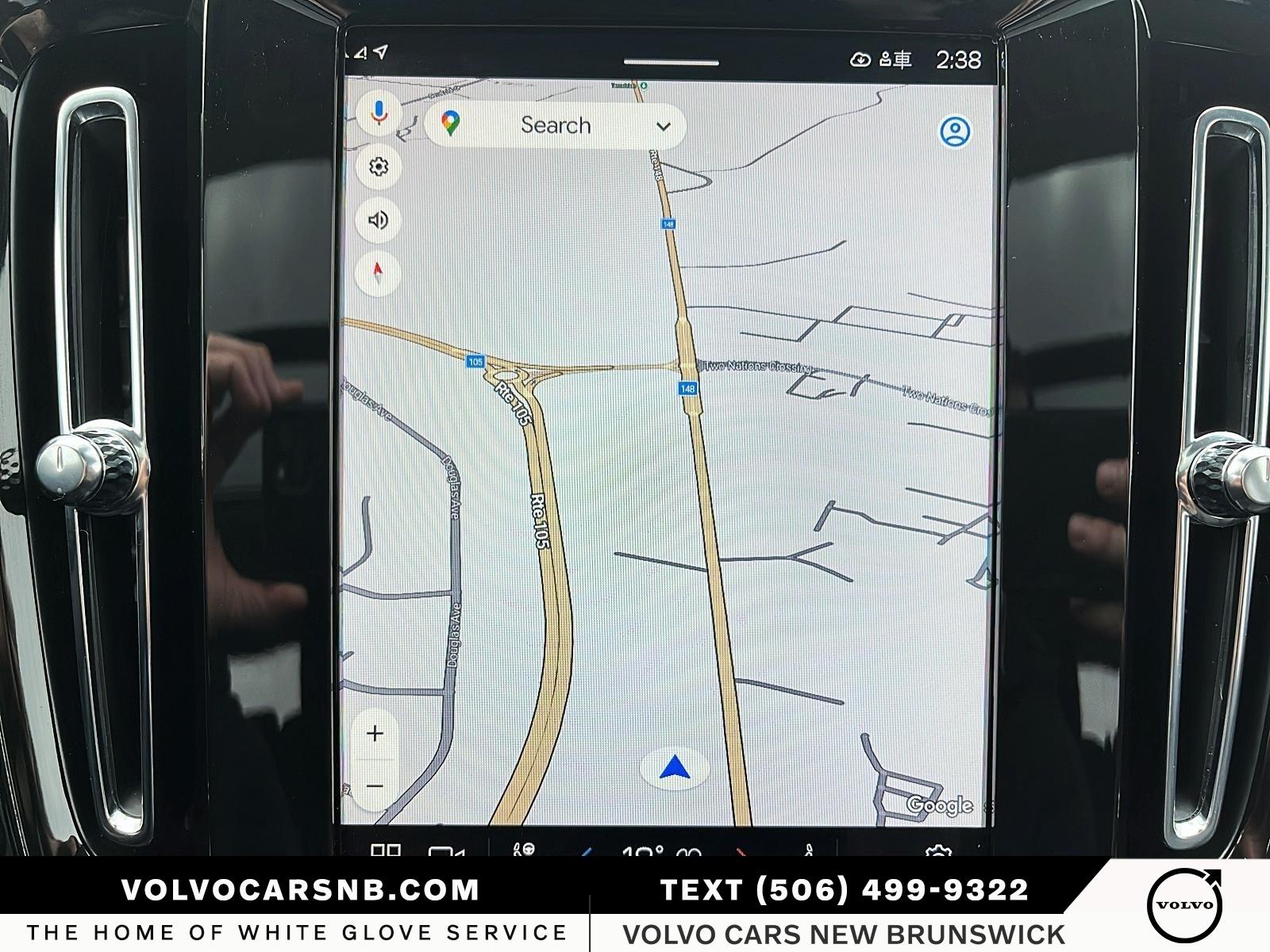 2025 Volvo XC40 B5 Plus Dark Theme