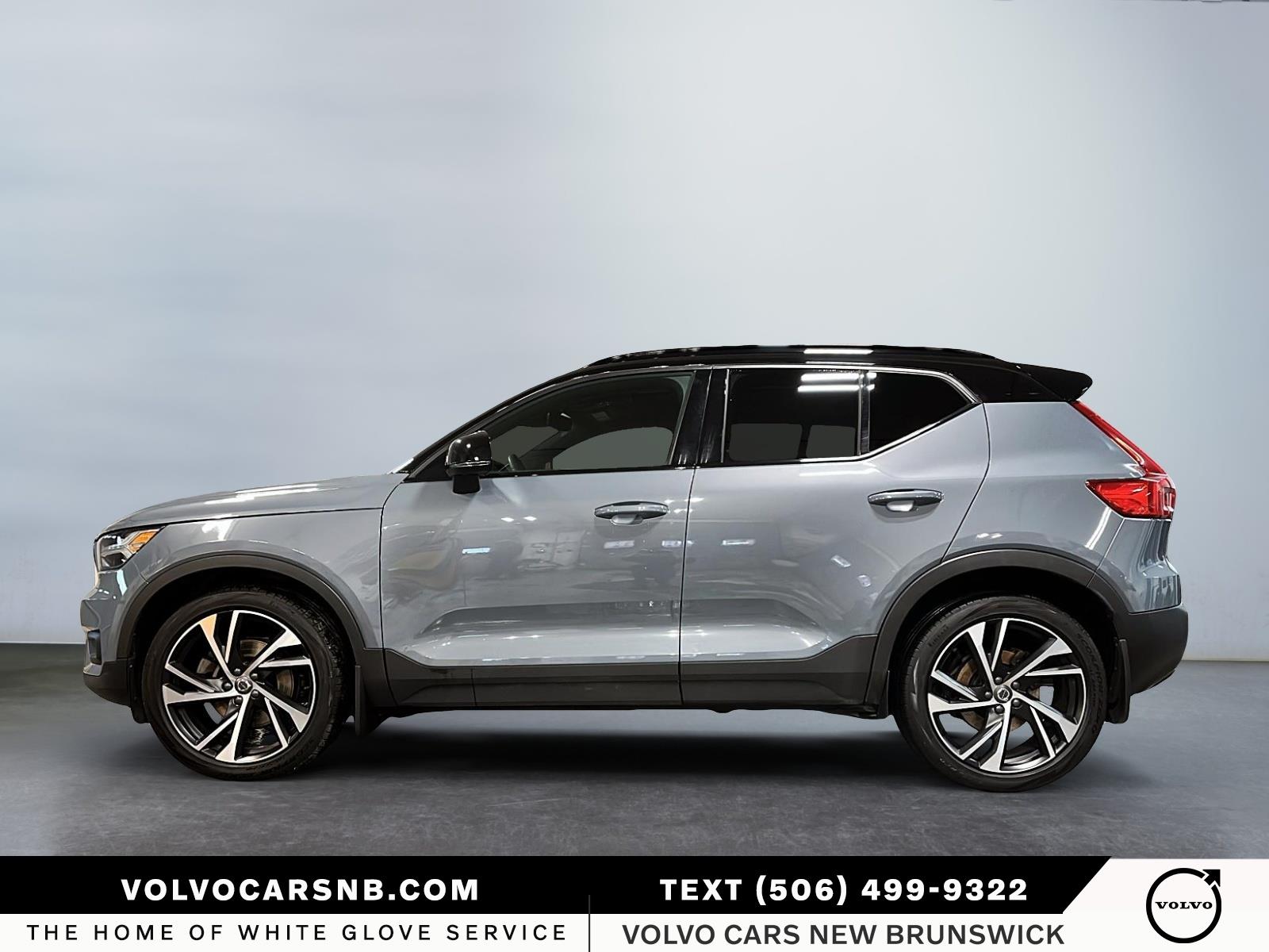 2022 Volvo XC40 T5 R-Design