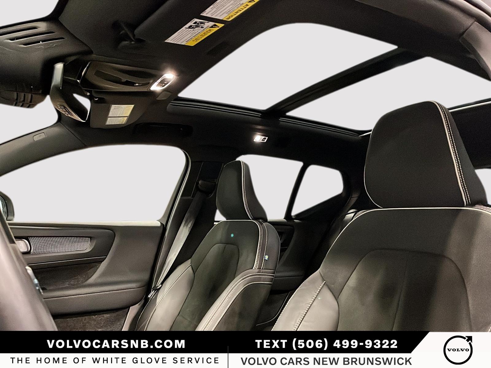 2022 Volvo XC40 T5 R-Design