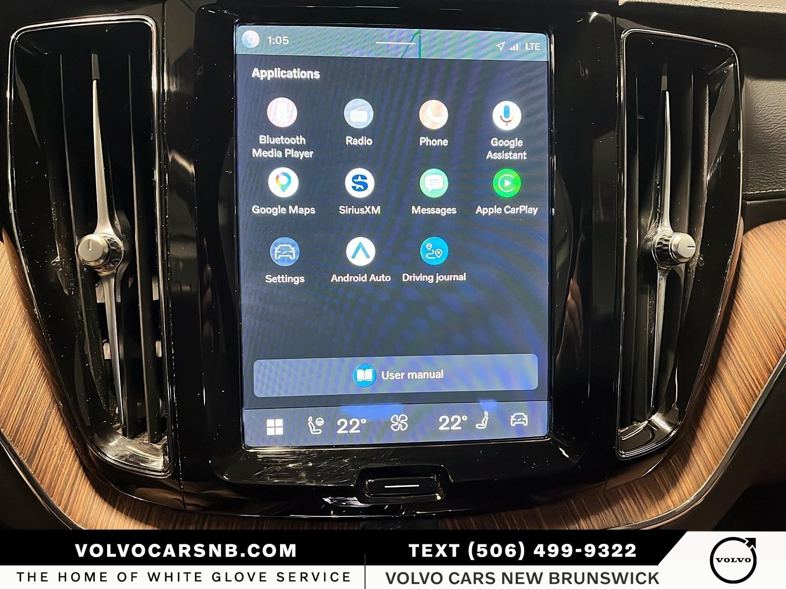 2024 Volvo XC60 Recharge Plug-In Hybrid T8 Ultimate Dark Theme