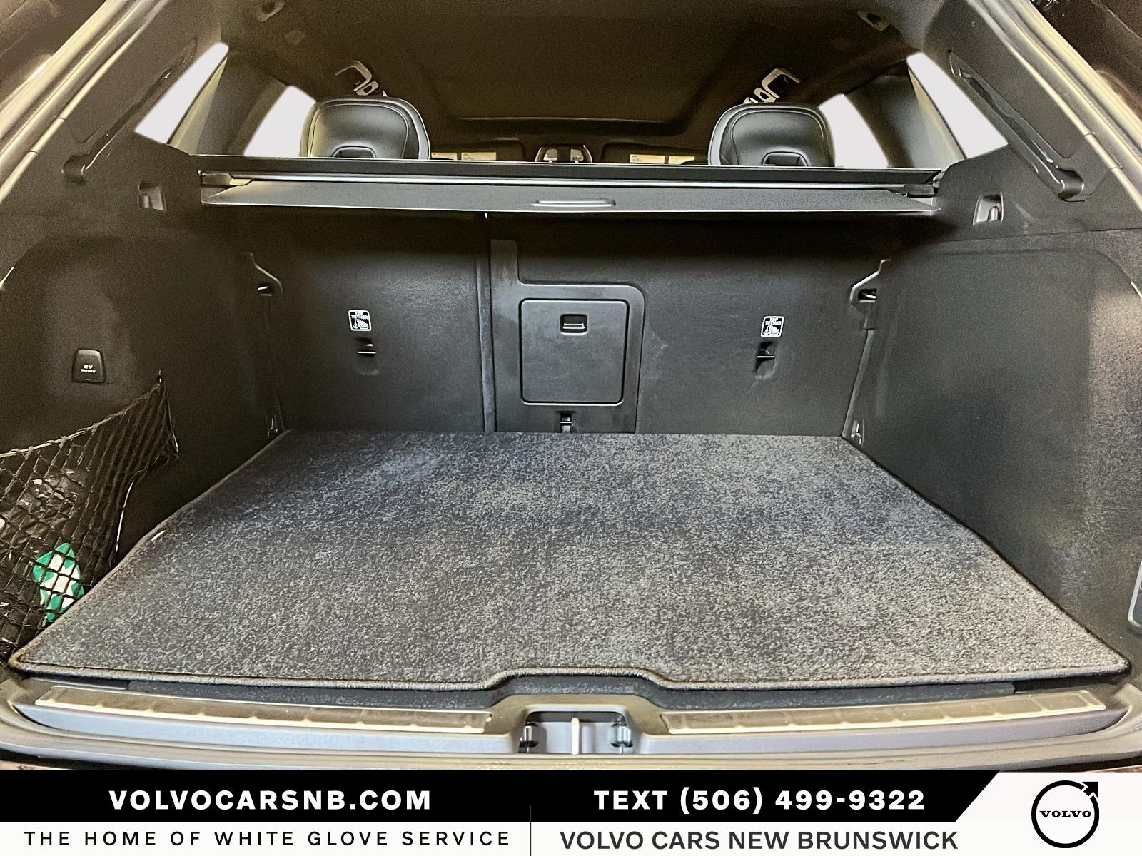 2026 Volvo XC60 Plug-In Hybrid T8 Ultra Black Edition