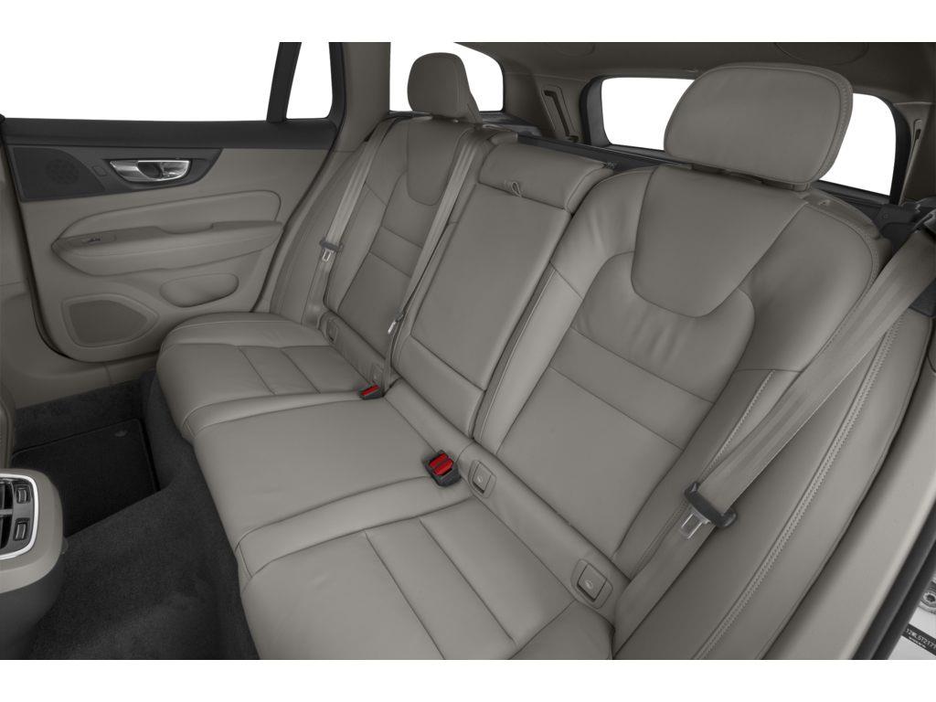 2026 Volvo V60 Cross Country B5 Ultra