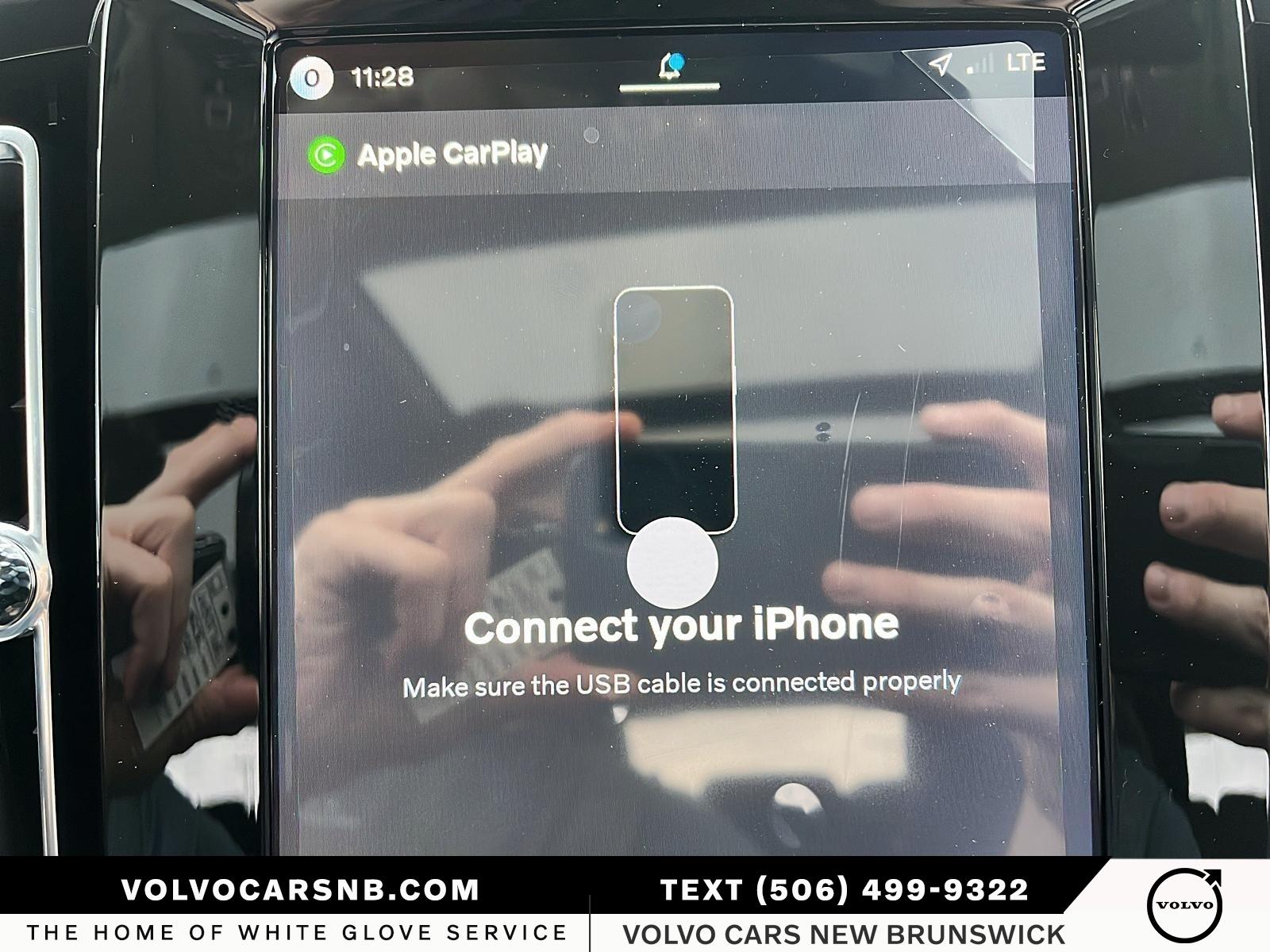 2026 Volvo XC40 B5 Plus Dark Theme