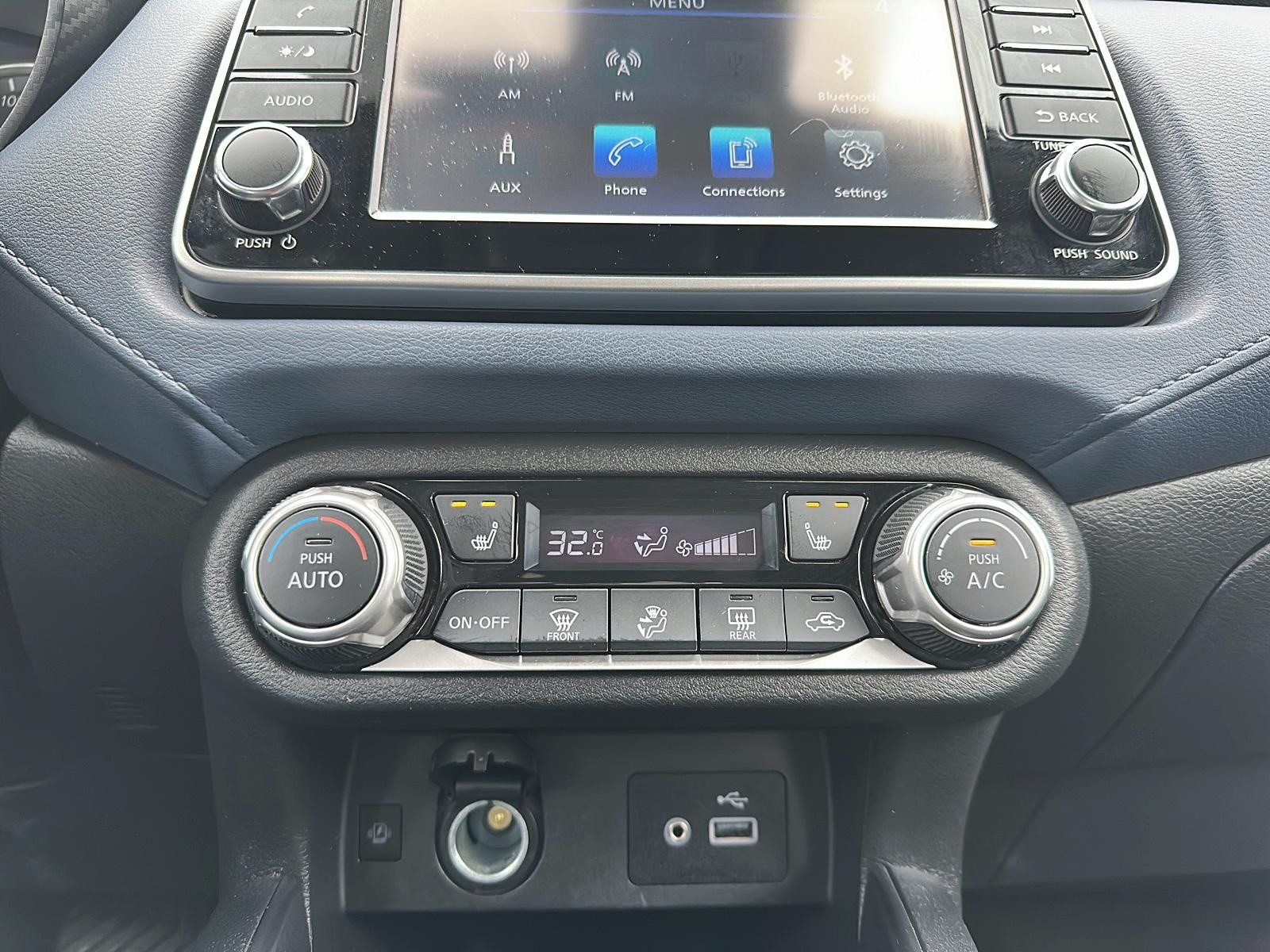 2024 Nissan Versa SV