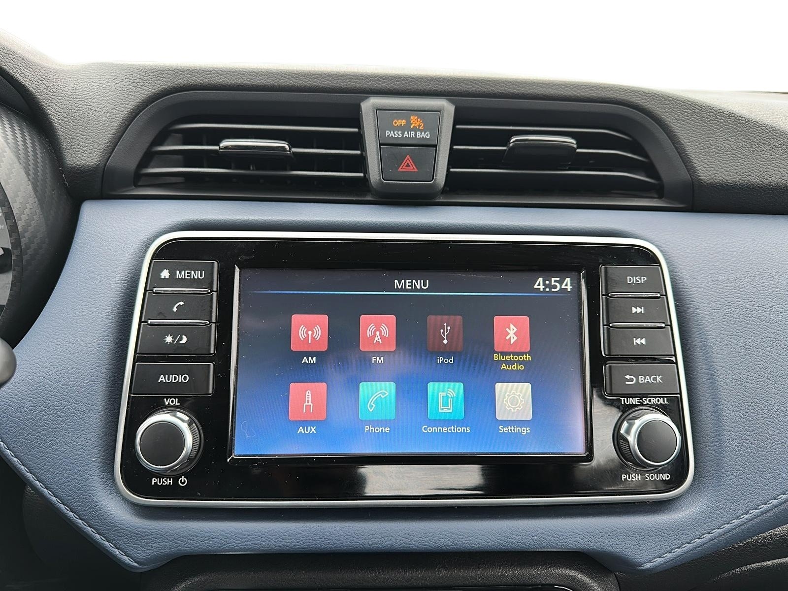 2024 Nissan Versa SV