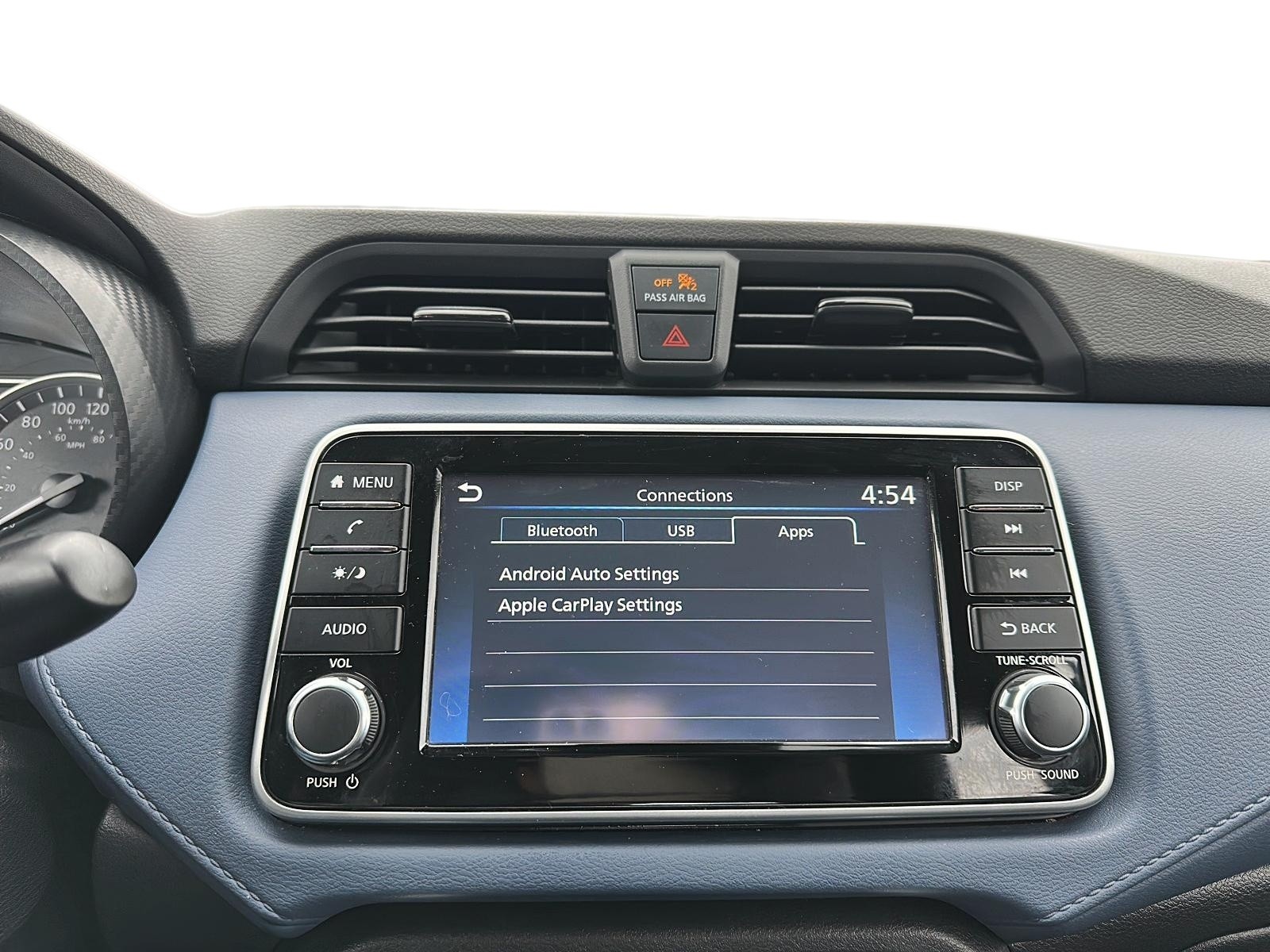 2024 Nissan Versa SV