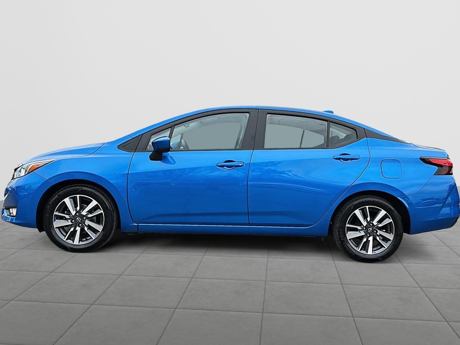 2024 Nissan Versa SV