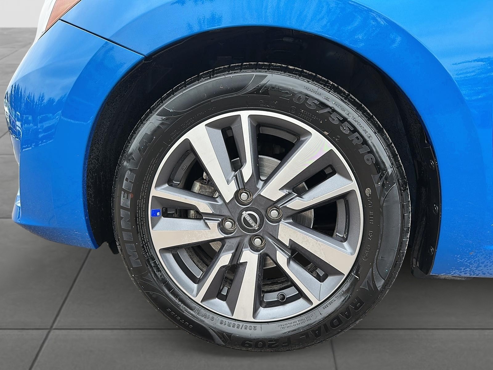 2024 Nissan Versa SV