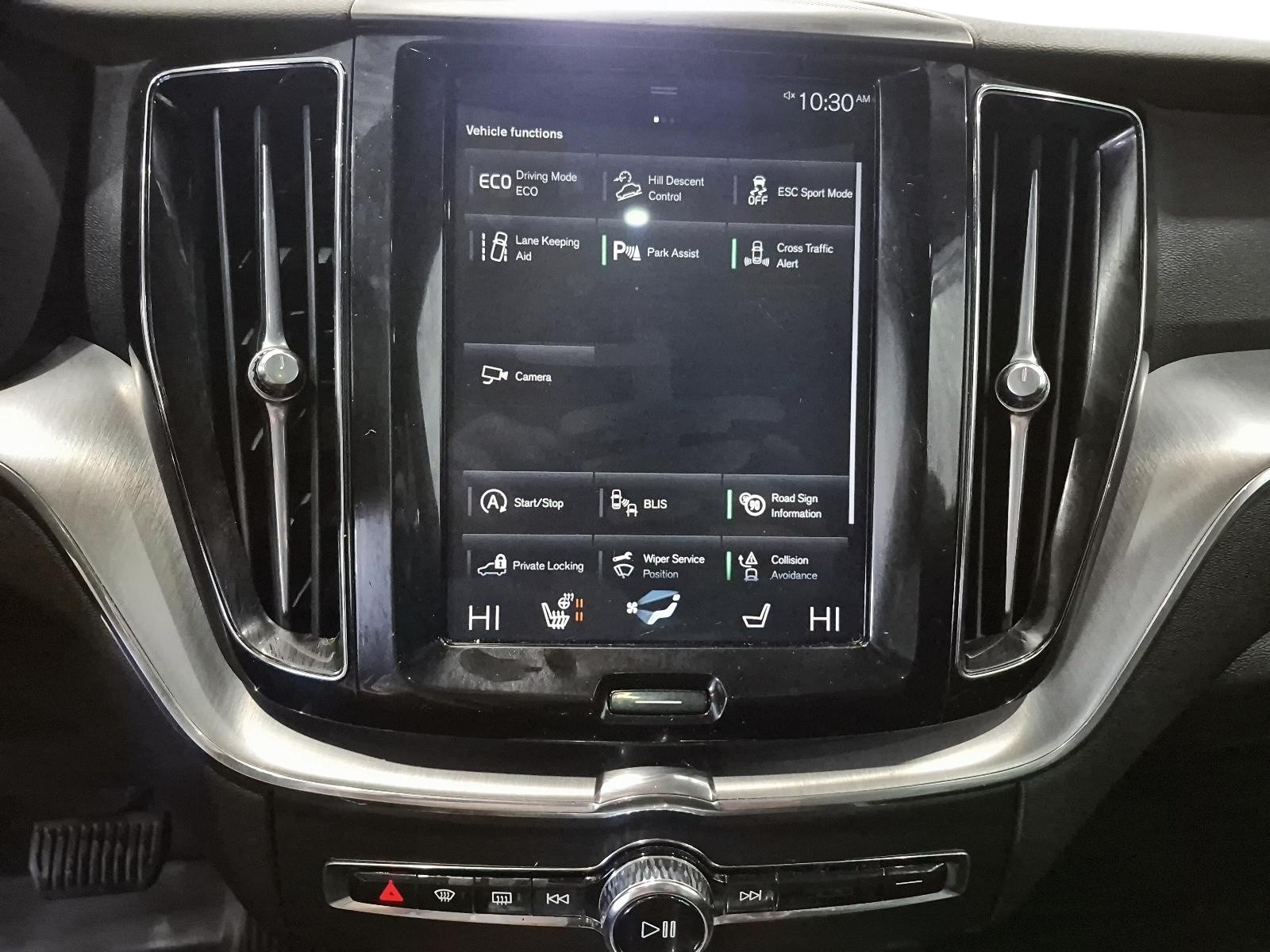 2020 Volvo XC60 T6 Momentum