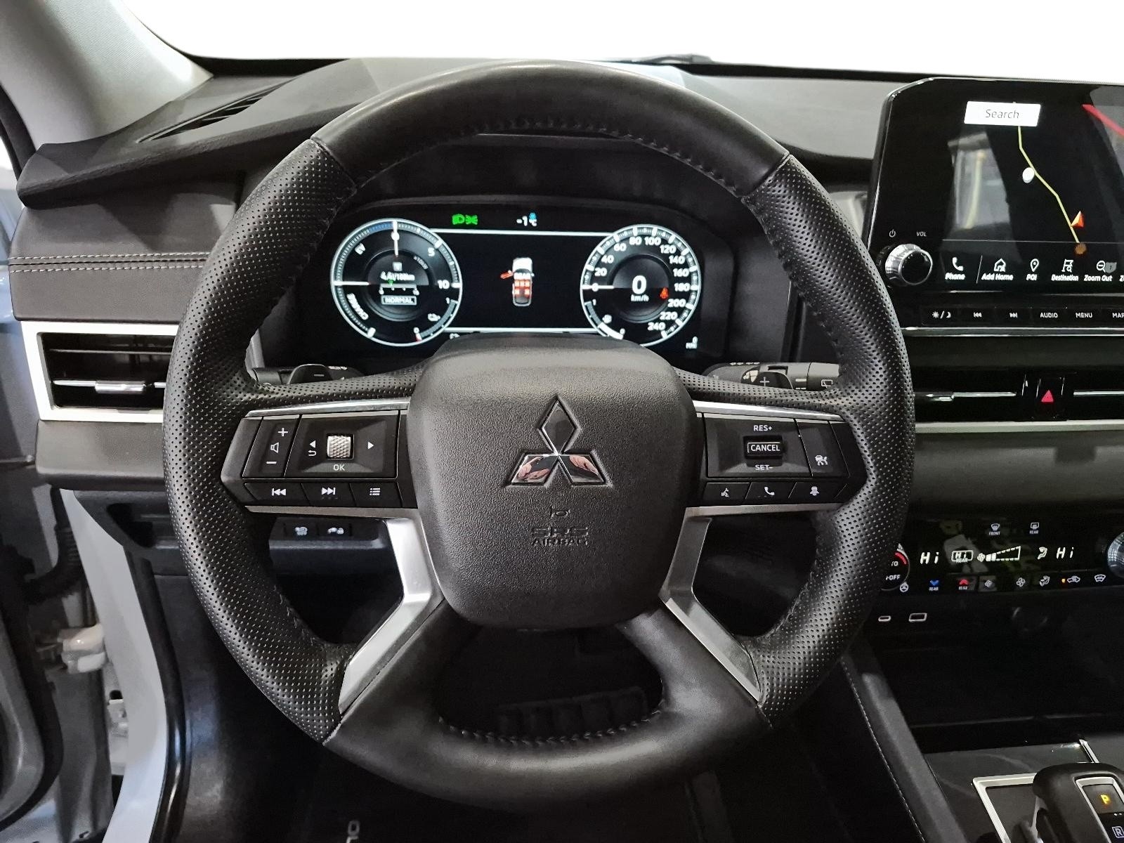 2024 Mitsubishi Outlander Plug-In Hybrid LE