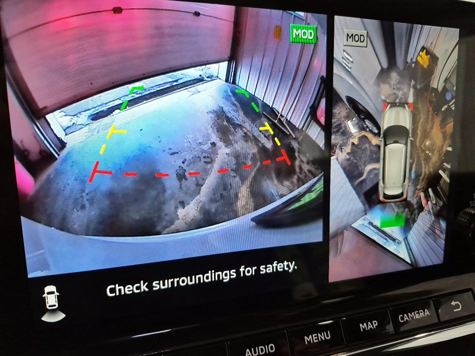 2024 Mitsubishi Outlander Plug-In Hybrid LE