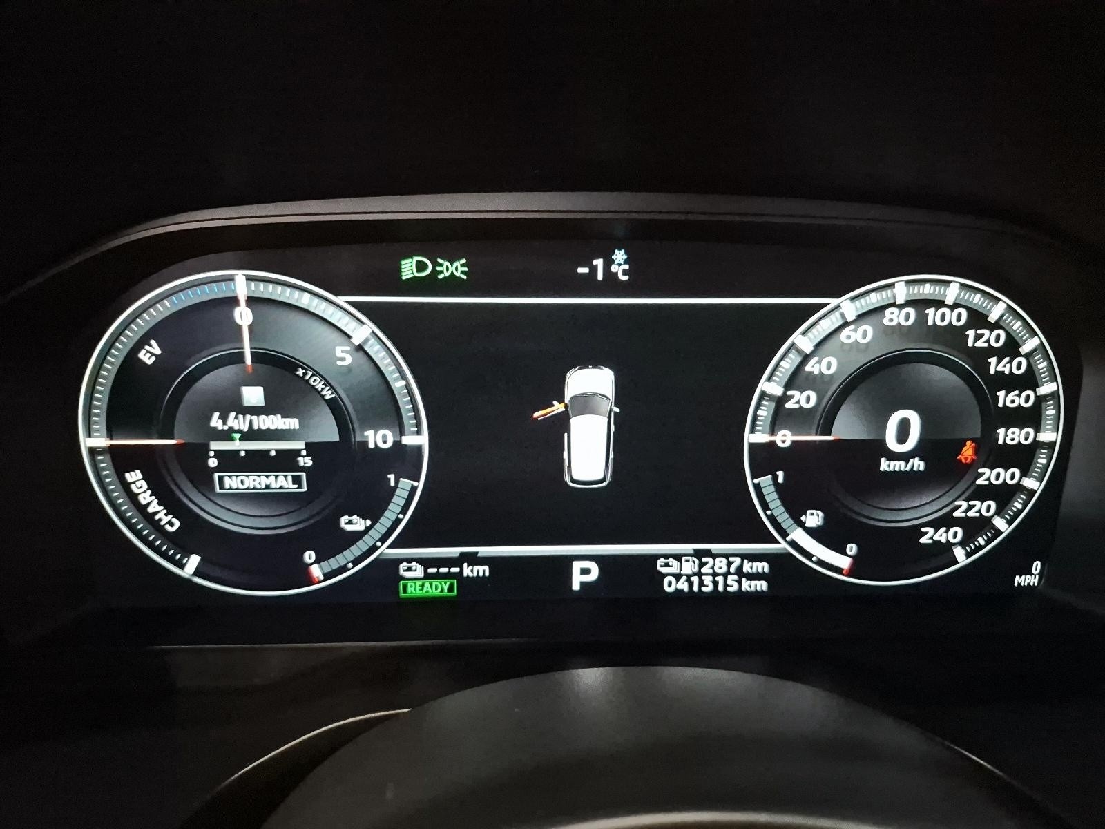 2024 Mitsubishi Outlander Plug-In Hybrid LE