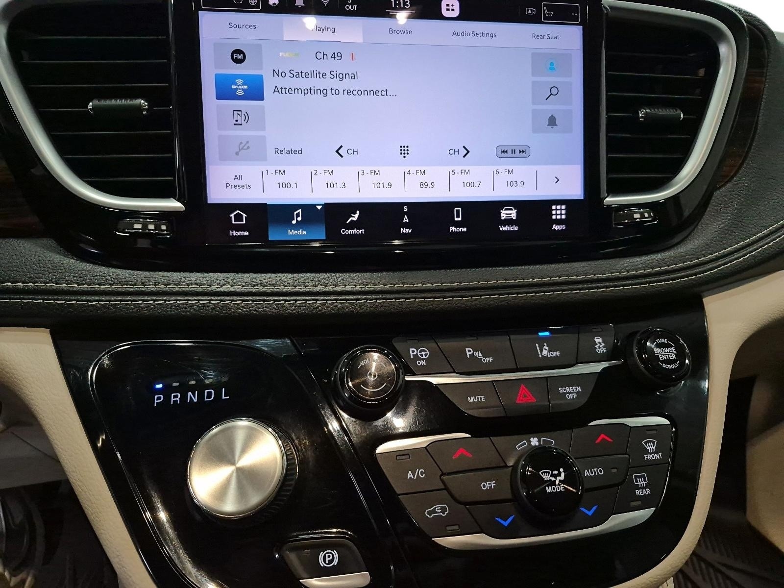 2022 Chrysler Pacifica Hybrid Limited