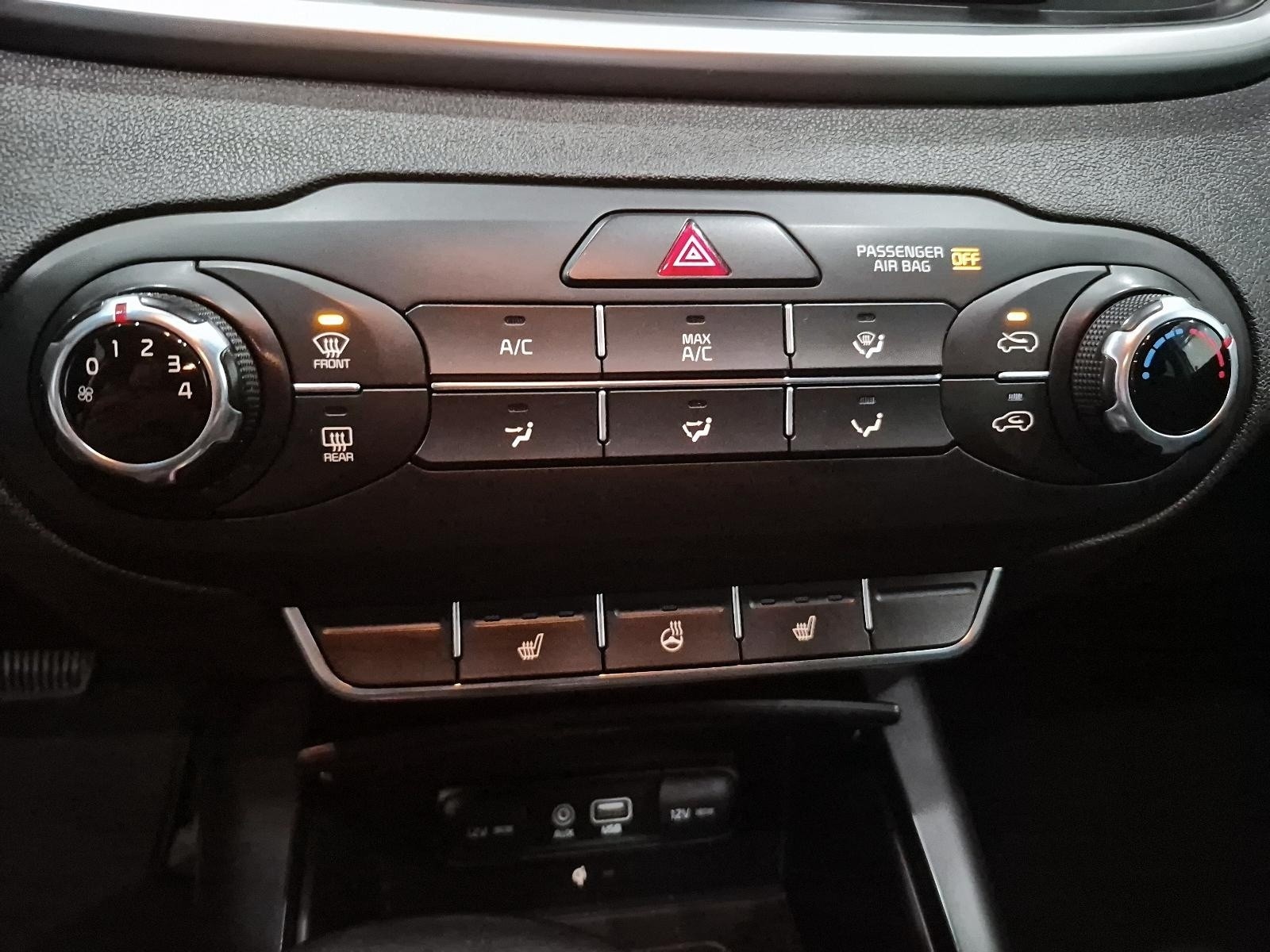 2019 Kia Sorento 2.4L LX