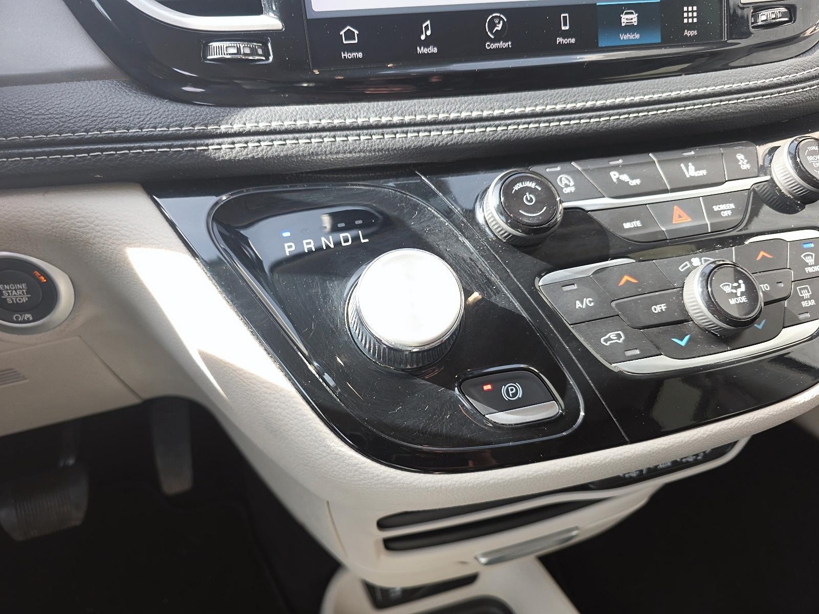 2023 Chrysler Pacifica Touring-L