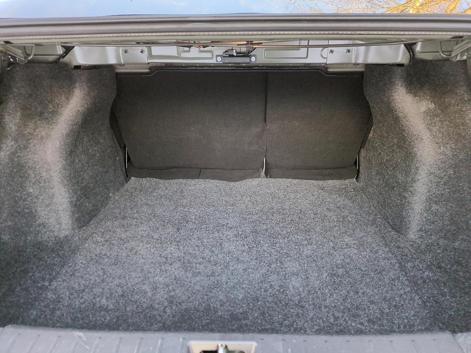 2024 Nissan Versa SR