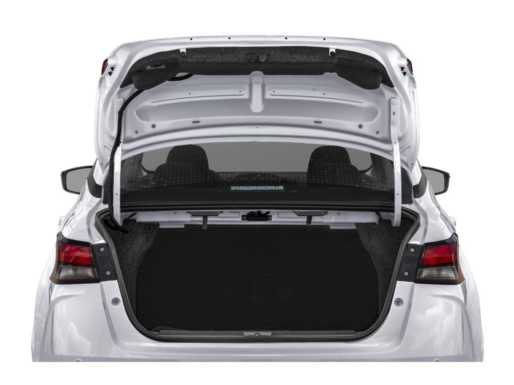 2024 Nissan Versa SR