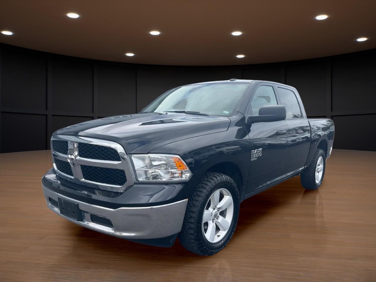 2023 RAM 1500 Classic SLT Crew Cab 4WD