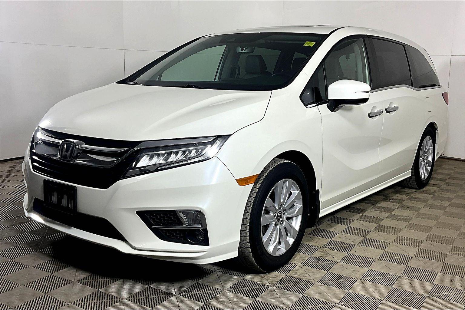 Honda Odyssey Touring FWD