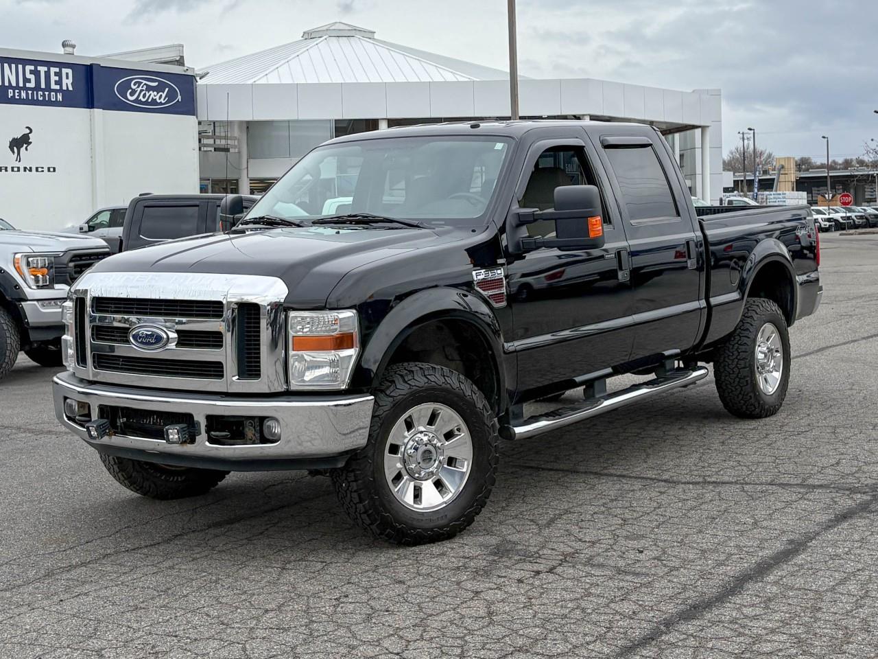 2008 Ford F-350 Super Duty XLT Crew Cab 4WD