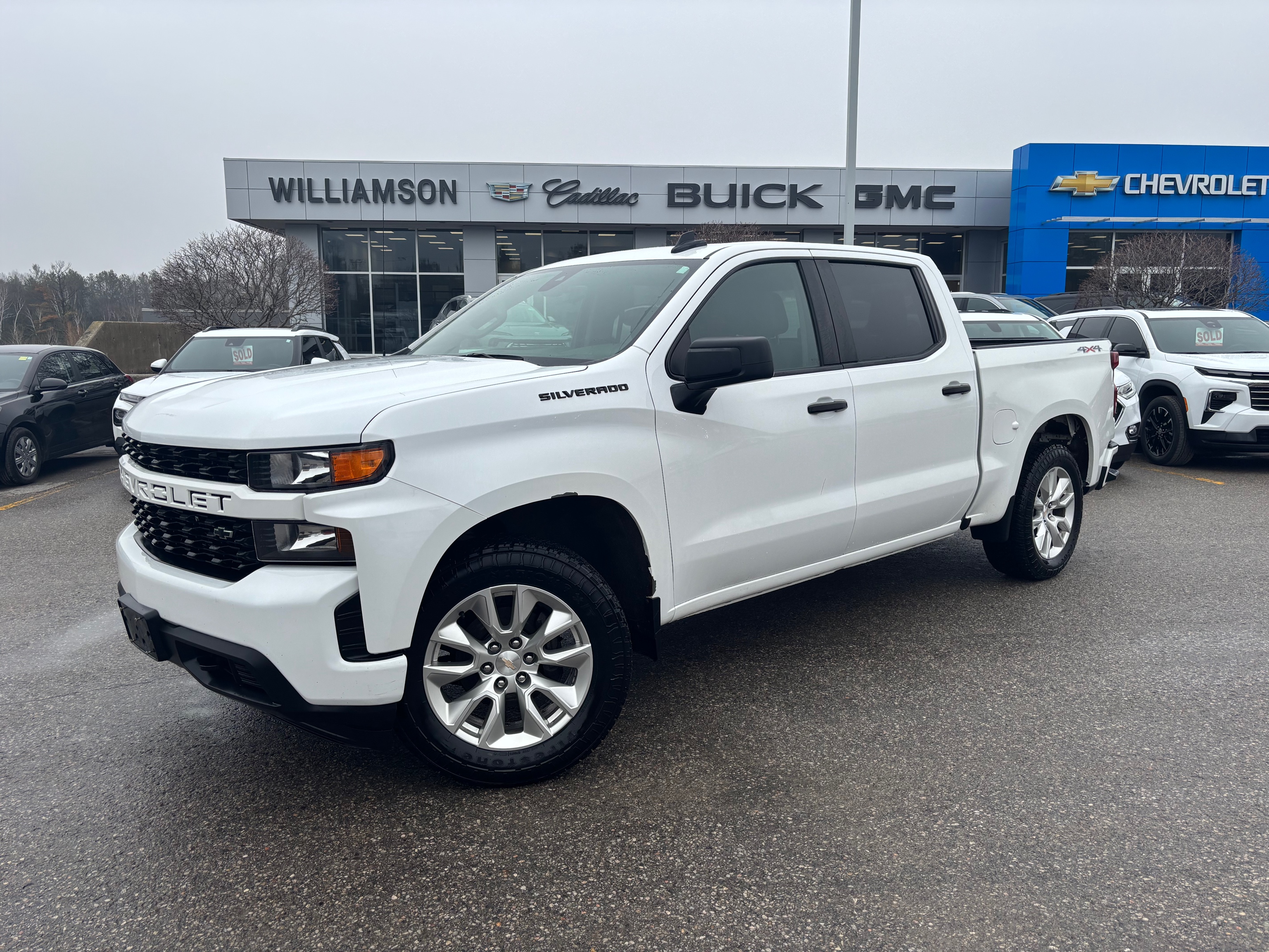 2022 Chevrolet Silverado 1500 Custom Crew Cab 4WD