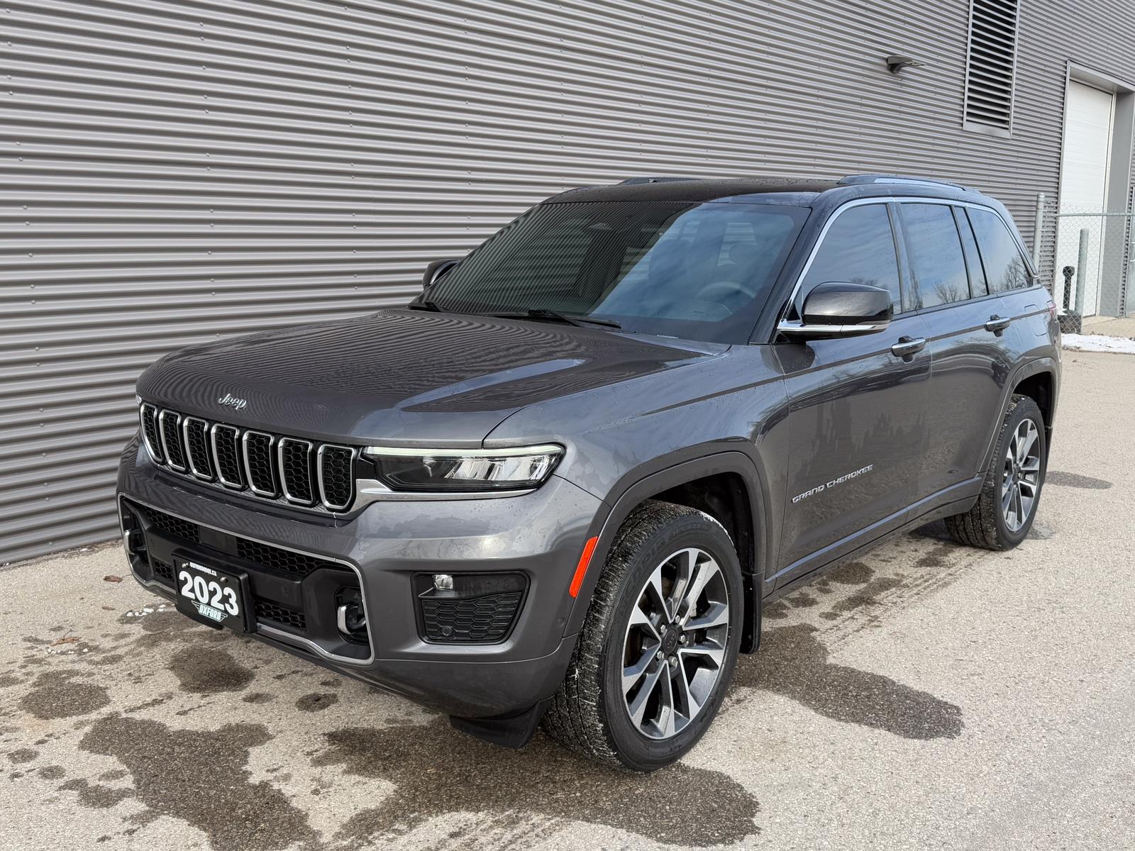 2023 Jeep Grand Cherokee Overland 4WD
