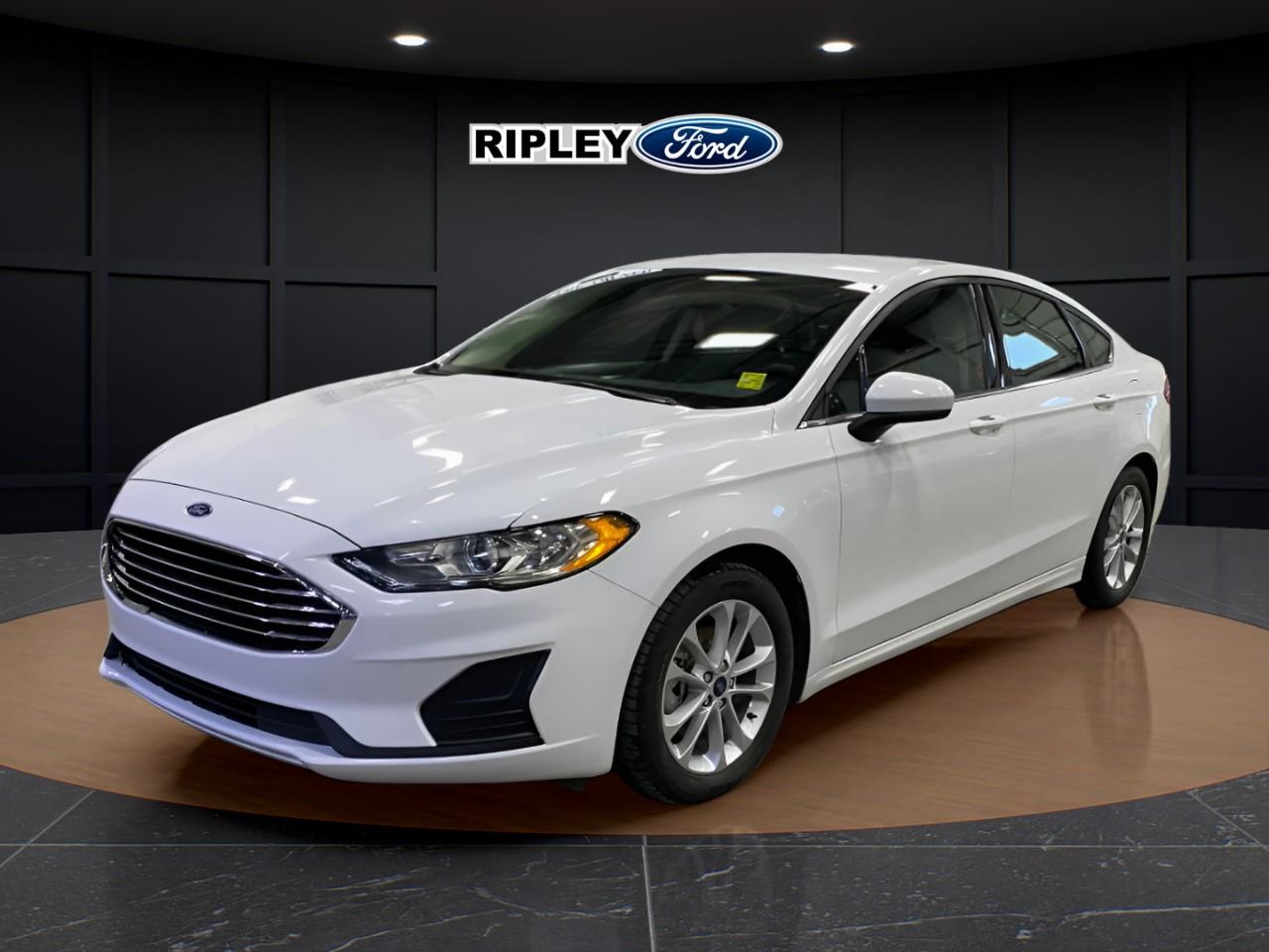 Ford Fusion SE FWD 2020