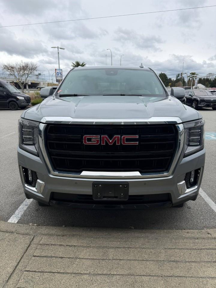 GMC Yukon SLE 4WD 2024