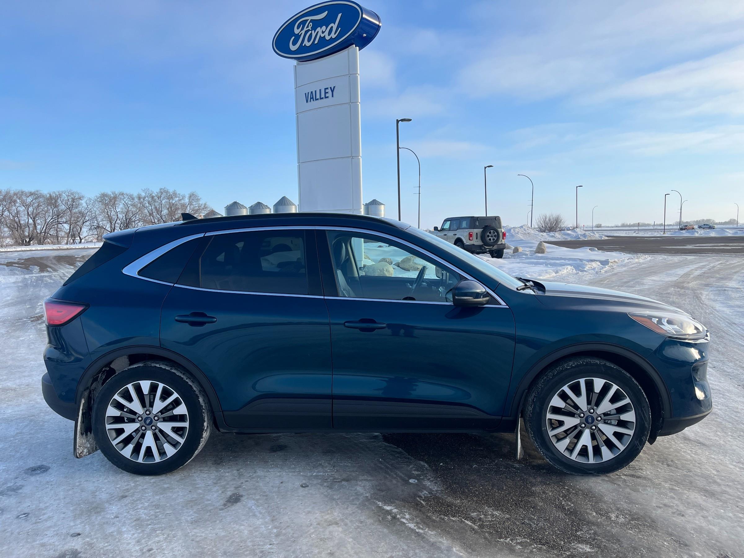 2020 Ford Escape Hybrid Titanium AWD