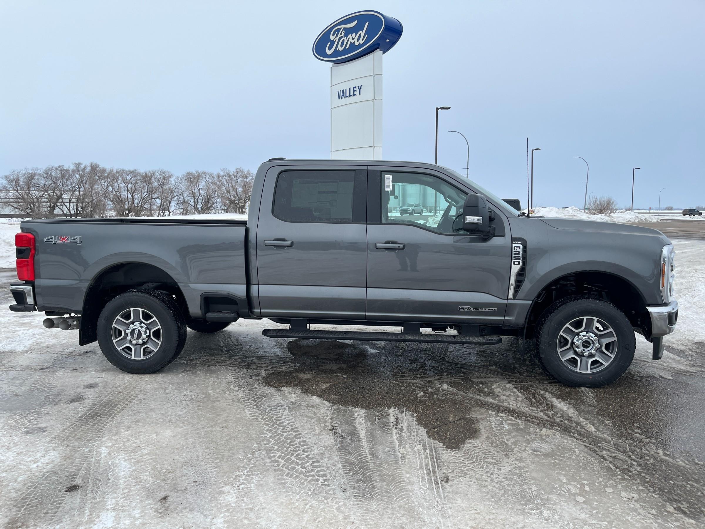 2026 Ford F-250 Super Duty Lariat Crew Cab 4WD