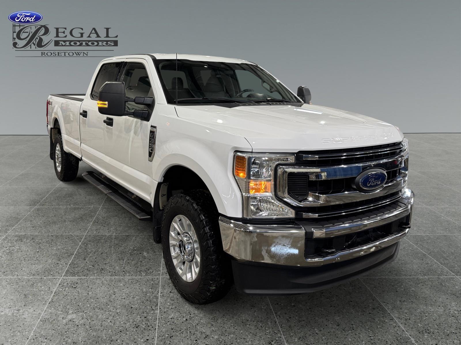2022 Ford F-350 Super Duty XLT Crew Cab 4WD