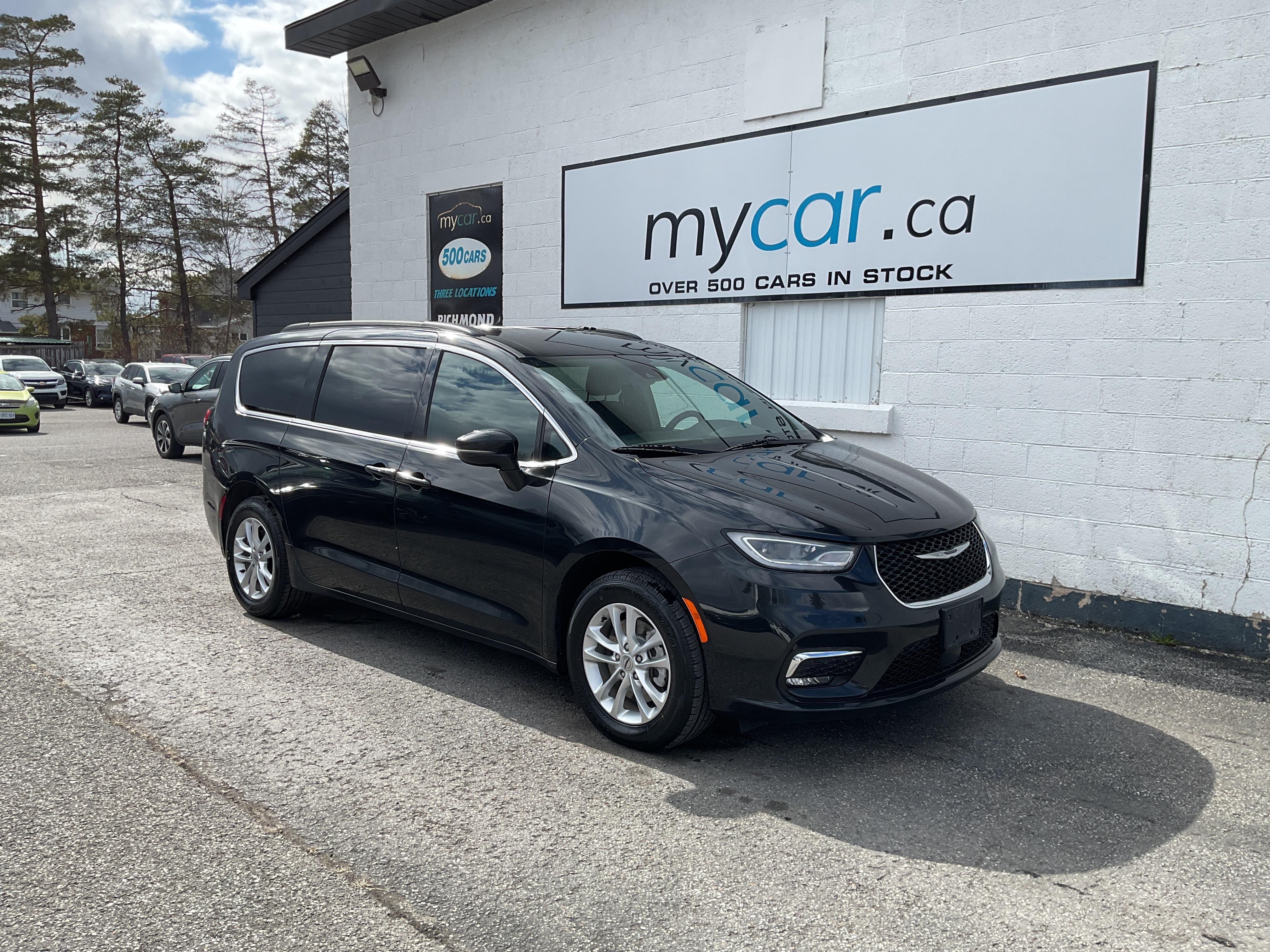 2022 Chrysler Pacifica Touring AWD