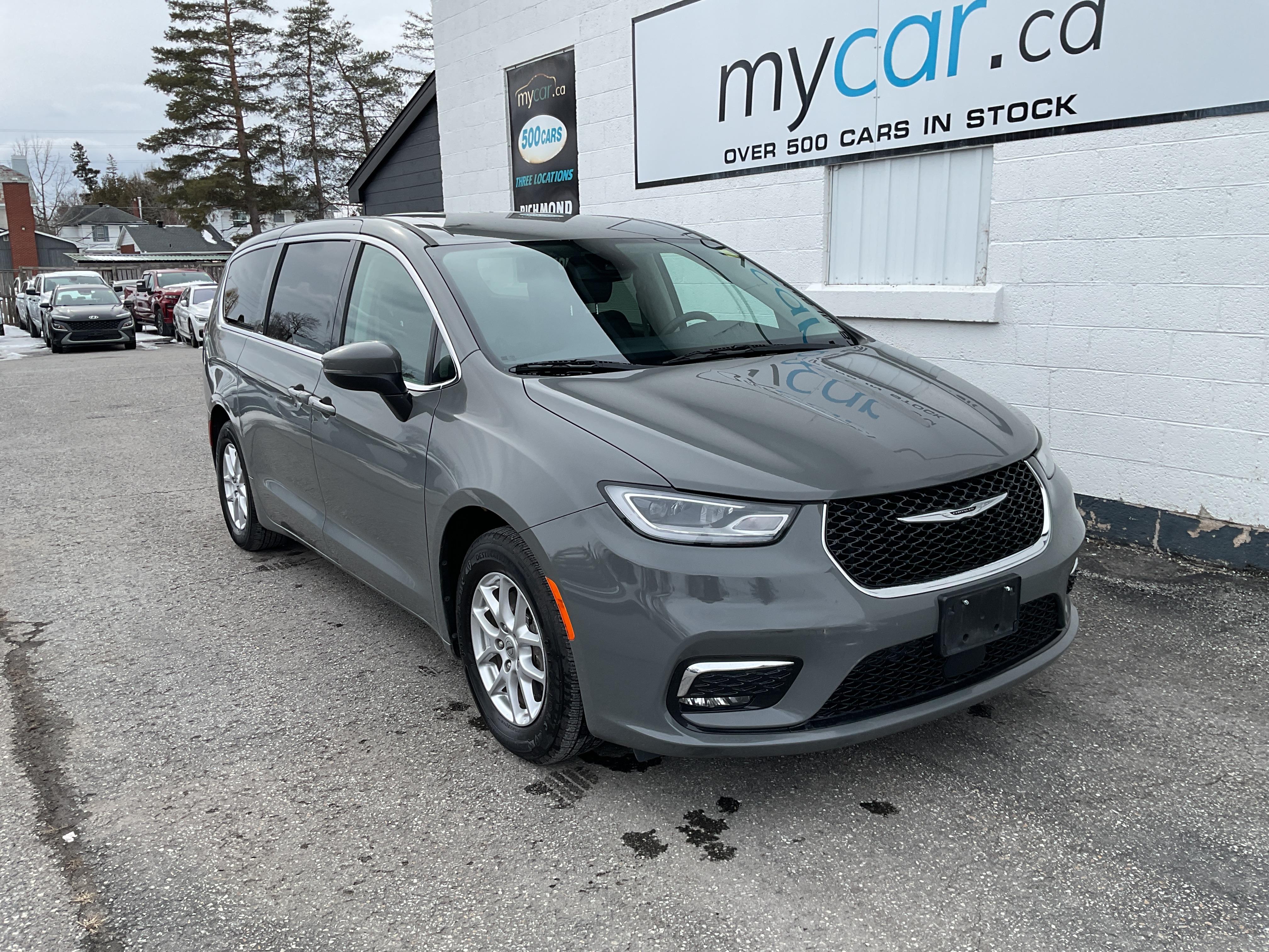 2023 Chrysler Pacifica Touring L FWD