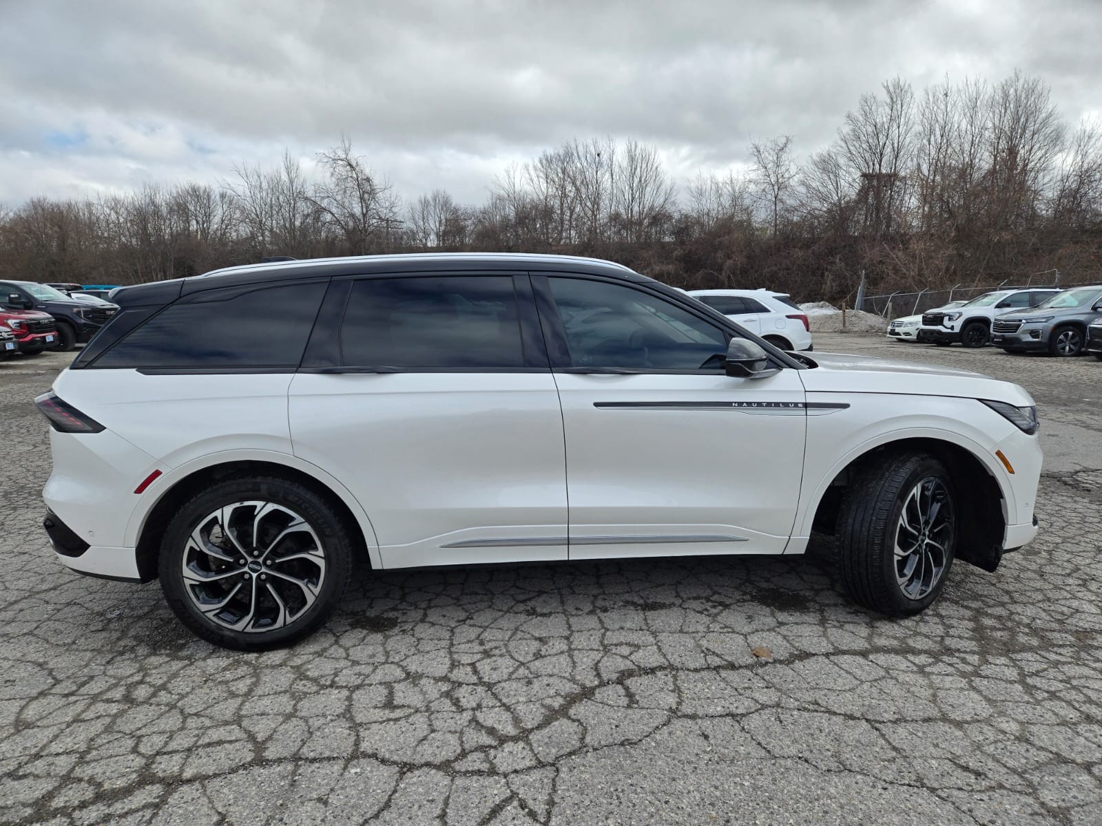 used 2024 Lincoln Nautilus car, priced at $54,995