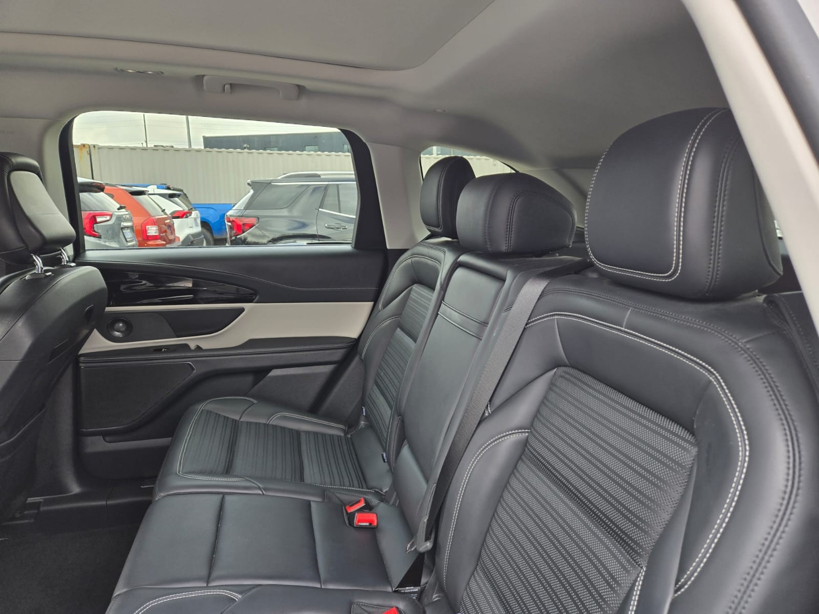 used 2024 Lincoln Nautilus car, priced at $54,995