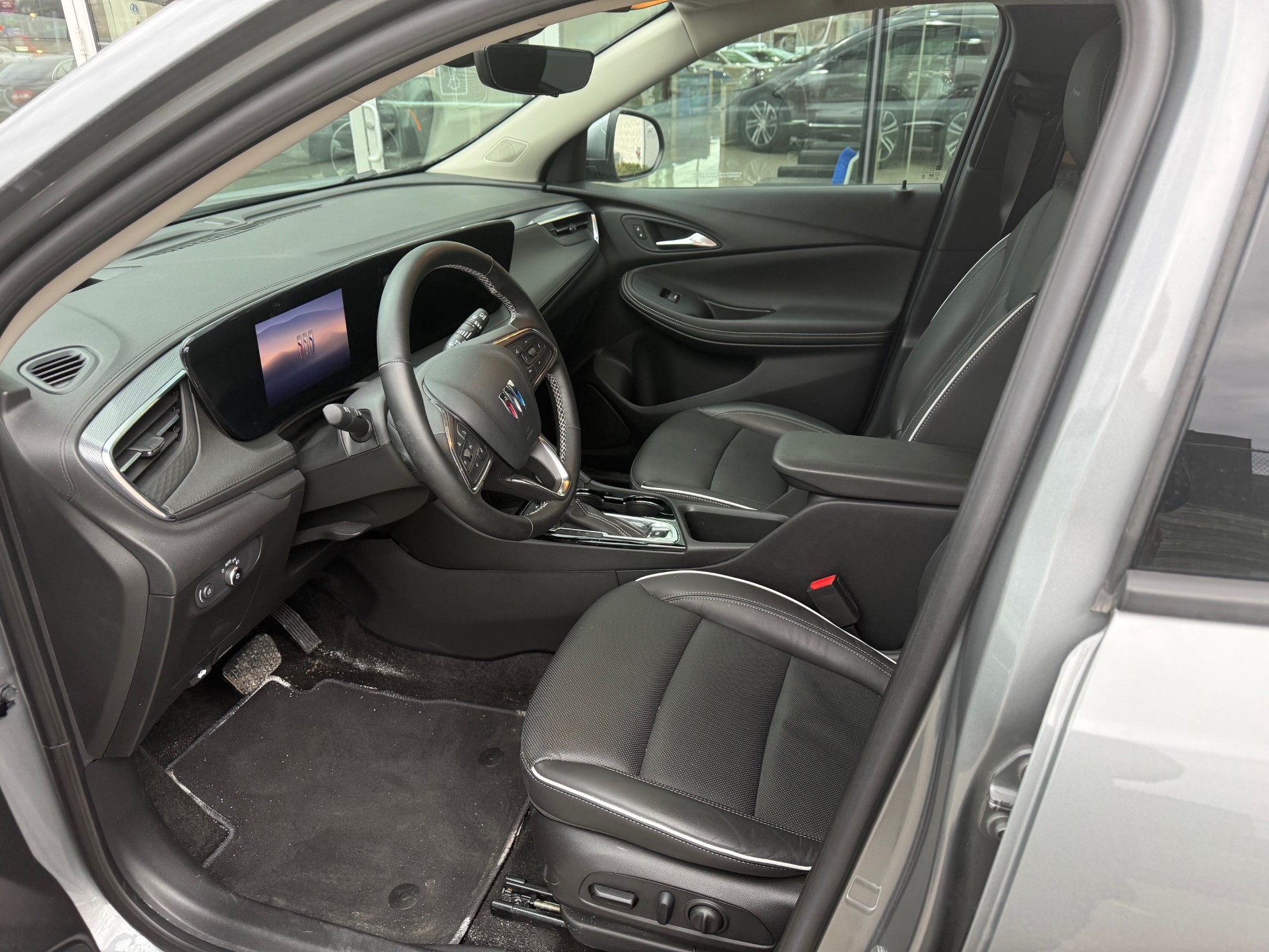 used 2024 Buick Encore GX car, priced at $33,000