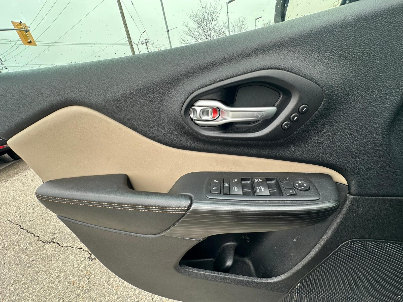 used 2016 Jeep Cherokee car, priced at $8,000